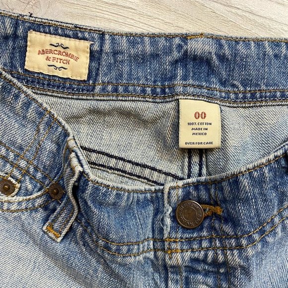 Abercrombie & Fitch Low Rise Jean Shorts - Picture 3 of 6